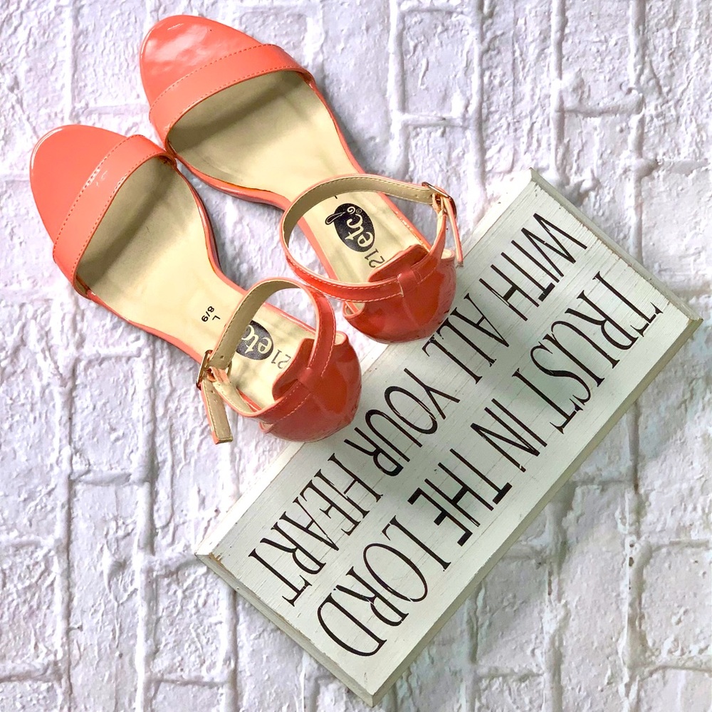 Dress sandals